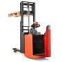 EP Equipment Elektrischer Aufsitz-Doppelstockstapler von EP - Detailansicht