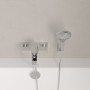 Villeroy & Boch Taro Duschgarnitur mit Brausehalter, Handbrause und Wannenarmatur - Detailansicht