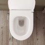 VitrA Aquacare Sento WC-Set mit Bidetfunktion und integrierter Armatur, inkl. Sitz - Detailansicht