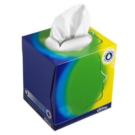 Kimberly-Clark Kleenex Balsamo Fazzoletti in Cubo 12 Scatole