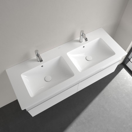 Villeroy & Boch Venticello Schrank-Doppelwaschtisch 130 x 50 cm, mit 2 Hahnlöchern und Überlauf