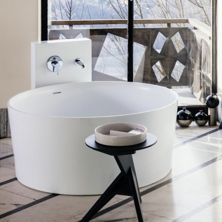 Baignoire autoportante ronde LAUFEN Val avec canal de trop-plein intégré