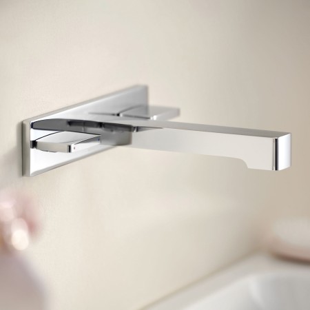 Robinet de lavabo Geberit ONE design carré, montage mural, mitigeur à deux poignées