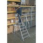Krause Stabilo Podestleiter fahrbar, einseitig begehbar, Profilrost mit R13-Stufen, 7 Stufen
